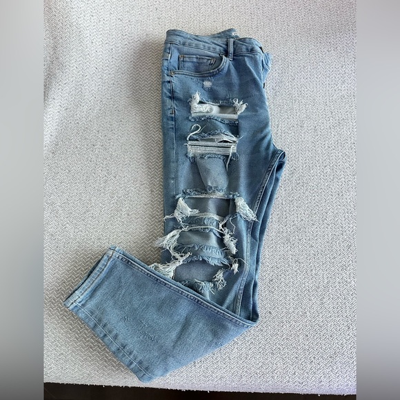Skinny Fit Distressed Jeans - Picture 3 of 4